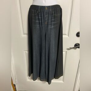 T25- HIROKO BIS Dark Wash Knit WIDE Lev Pull-On CROP Pants